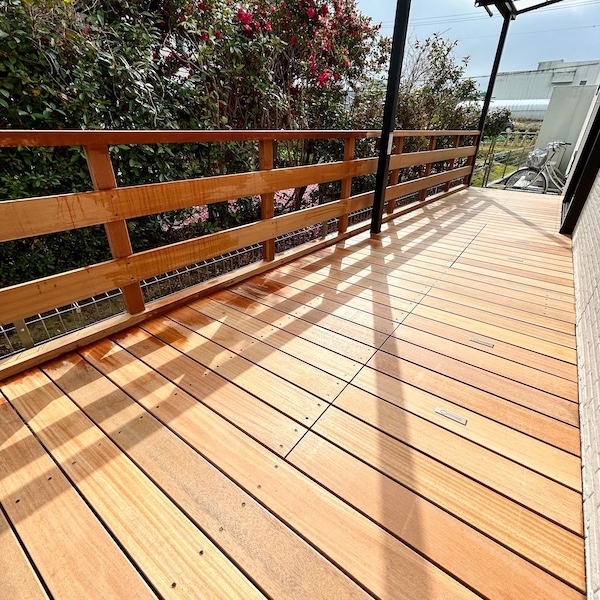 ウッドデッキ施工